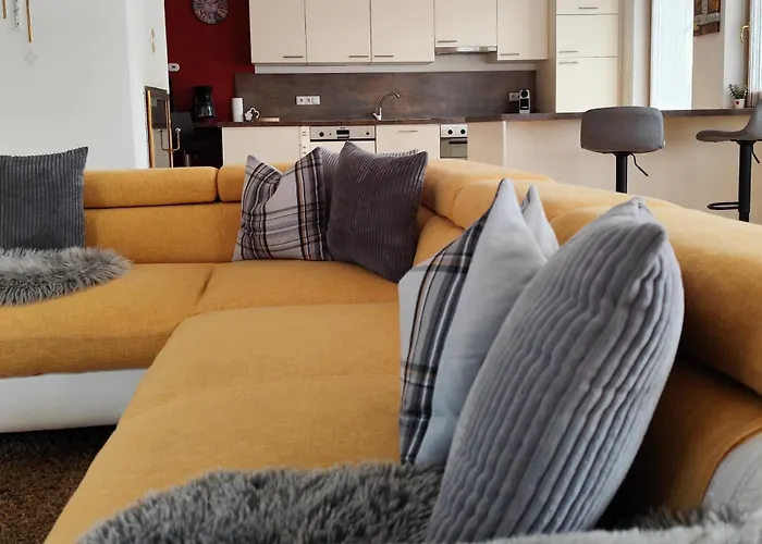 Apartment 66 - Stylisches Apartment Mit Balkon & Toplage In Brixen