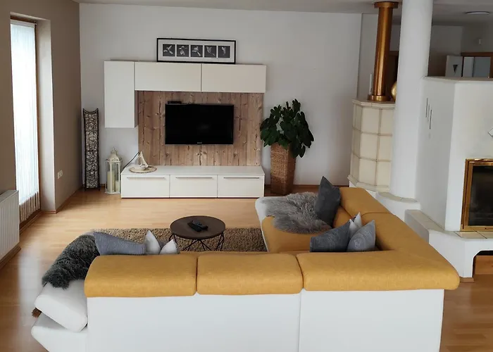 Apartment 66 - Stylisches Apartment Mit Balkon & Toplage In Brixen