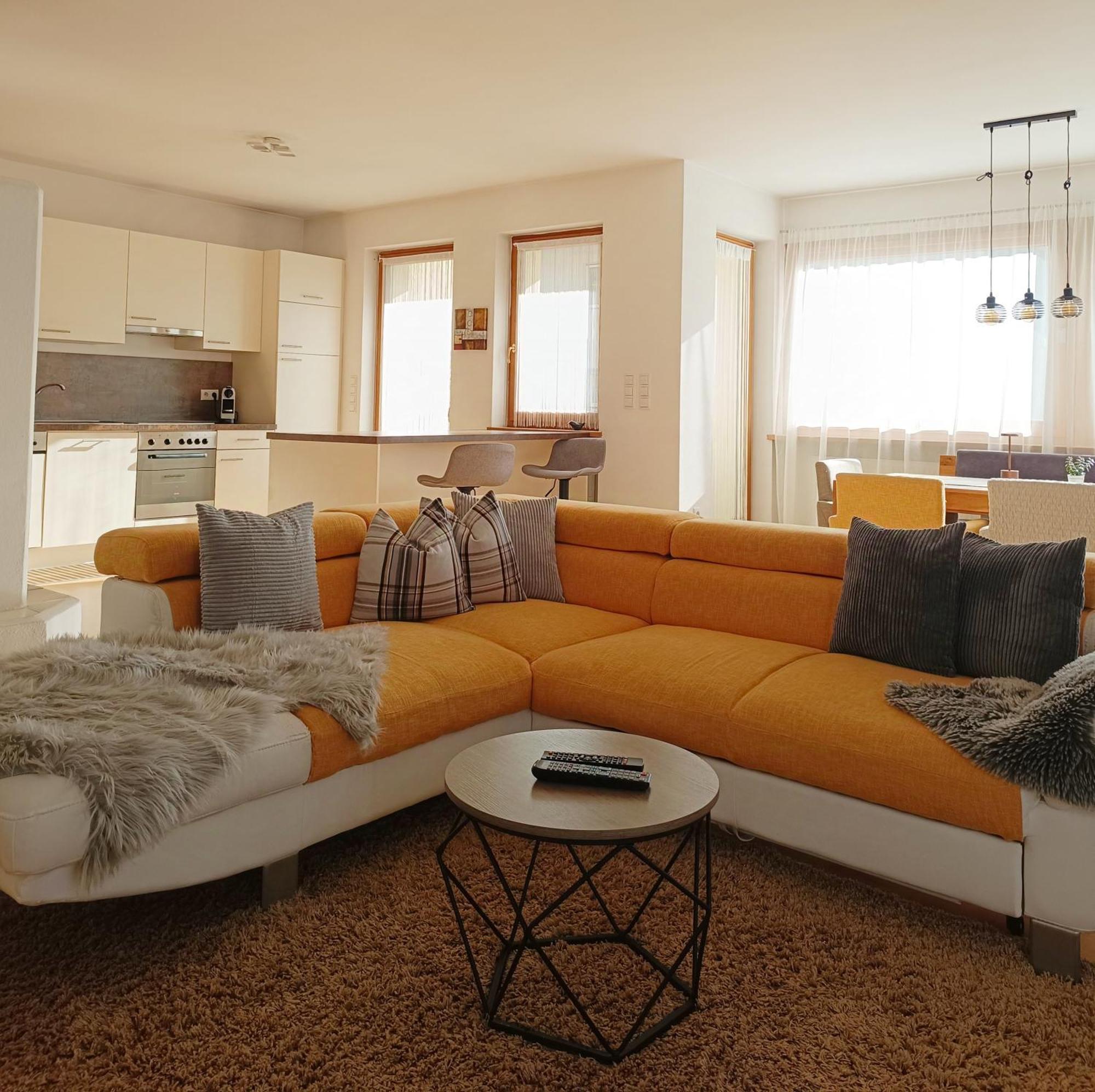 Apartment 66 - Stylisches Mit Balkon & Toplage In *