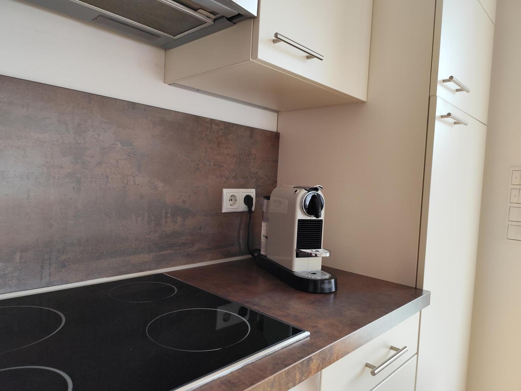 66 - Stylisches Mit Balkon & Toplage In Apartment *